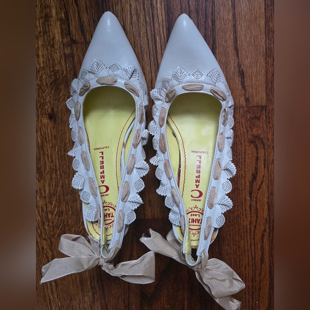 Vintage Genuine Leather Kitten Heel Pumps With Bow Detail - Size 38 / 7.5 - Picture 2 of 13